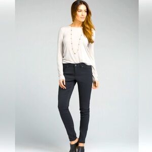 Prana Briann Pant Skinny Leg Women’s NEW Size 10